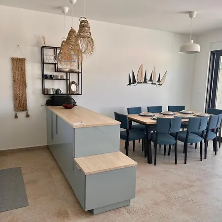 Lemon Navy House Hébergement de vacances *