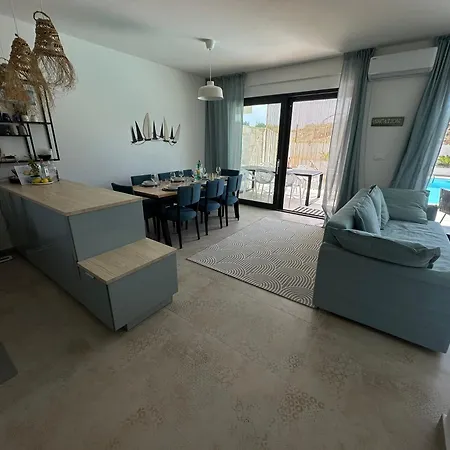 Lemon Navy House *