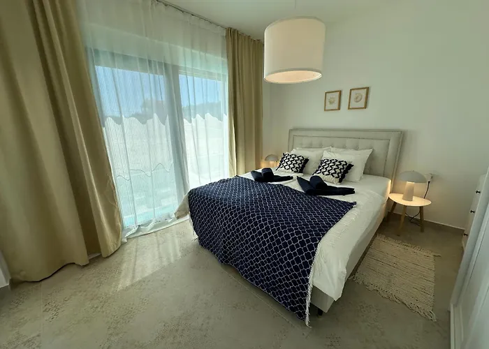 Vakantiehuis Lemon Navy House